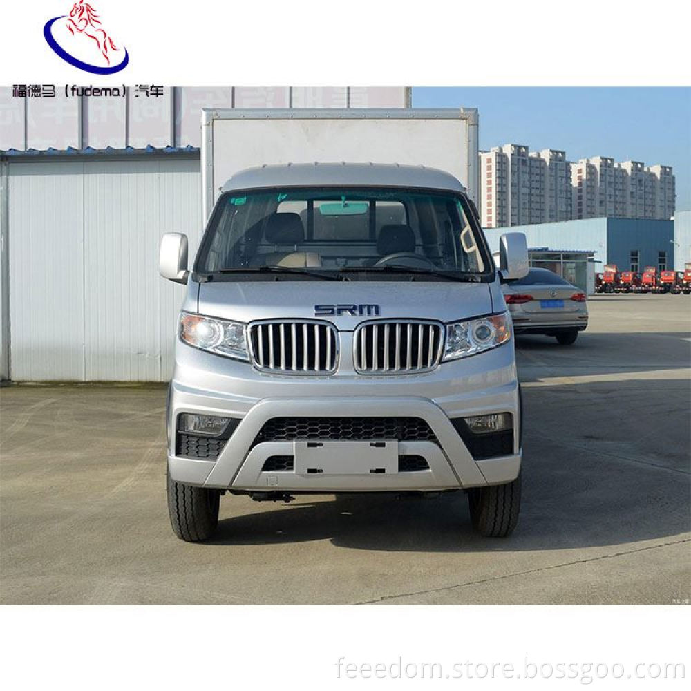 Ultra-Large Capacity Pure Electric Srm Xinyuan New Energy T50 Ev Electric Van New Energy Halogen Front And Rear Lights